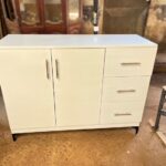 Kitchen cabinet