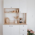 Kitchen cabinet