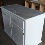 Kitchen cabinet