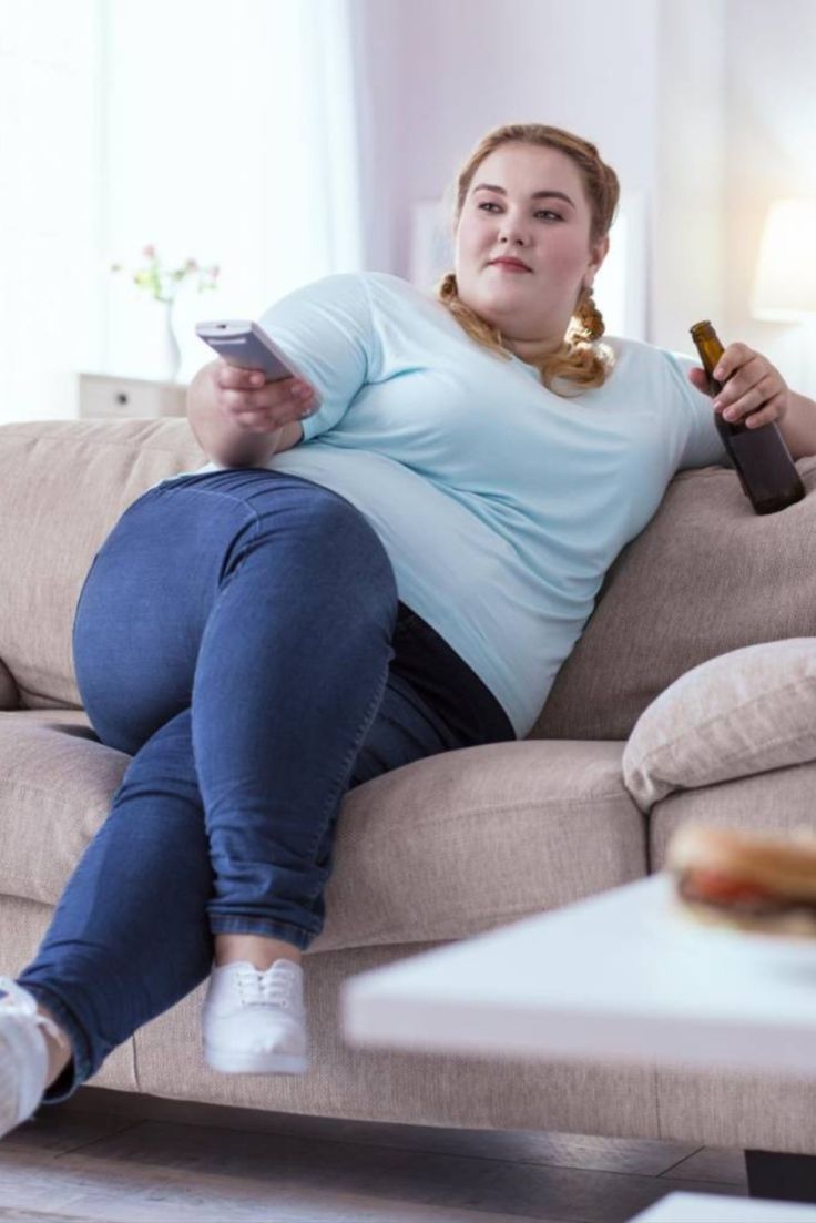 Women with amnesia watch TV